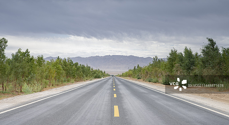 平坦的公路图片素材