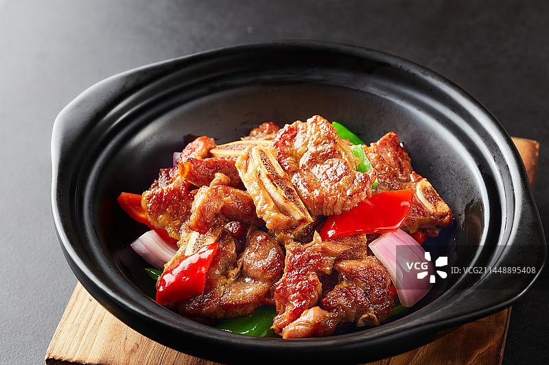 砂锅牛仔骨图片素材