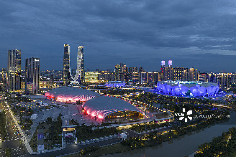 杭州奥体中心夜景图片素材