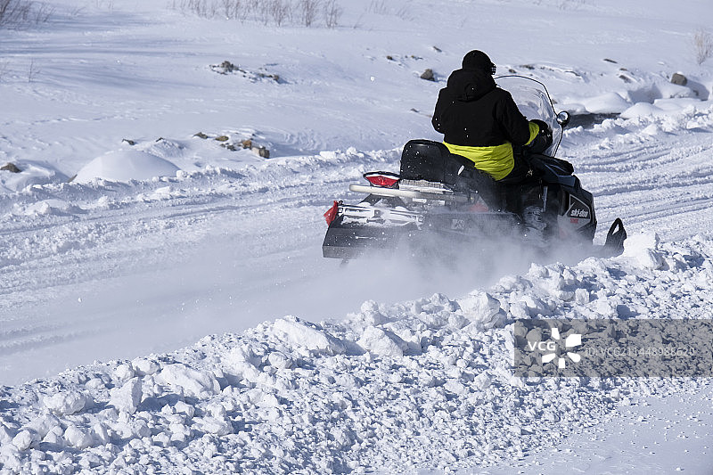 中国吉林省白山市安图县长白山景区冬季晴天美丽风景图片素材