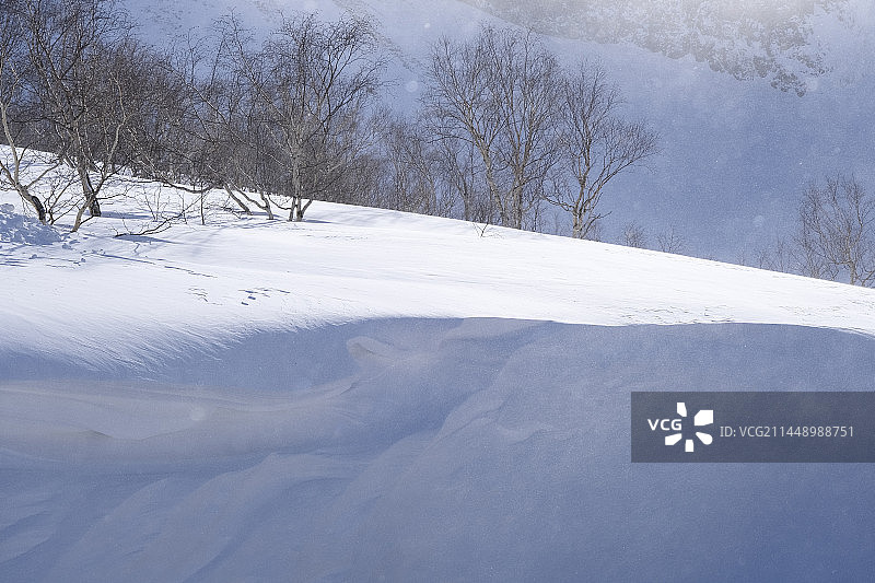 中国吉林省白山市安图县长白山景区冬季晴天美丽风景图片素材