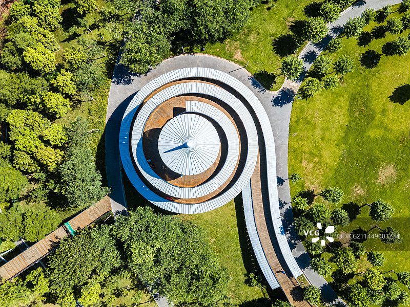 广东佛山文翰湖公园城市风光航拍图片素材