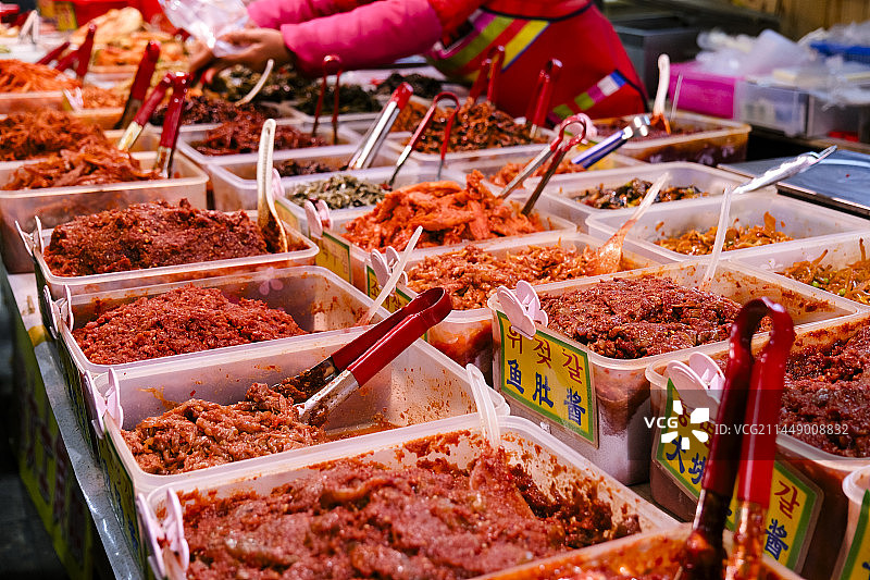 中国吉林省延吉市东方水上市场早市特色美食泡菜图片素材