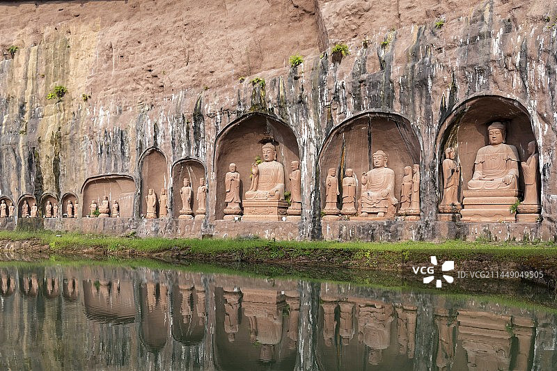 湖北恩施州来凤县仙佛寺景区八大主景之一“仙佛映月”图片素材