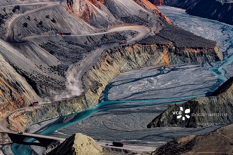 新疆安集海大峡谷风光图片素材