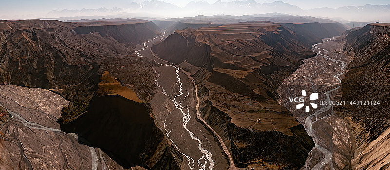 新疆安集海大峡谷风光图片素材