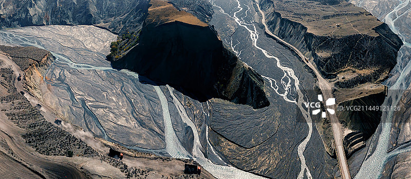 新疆安集海大峡谷风光图片素材