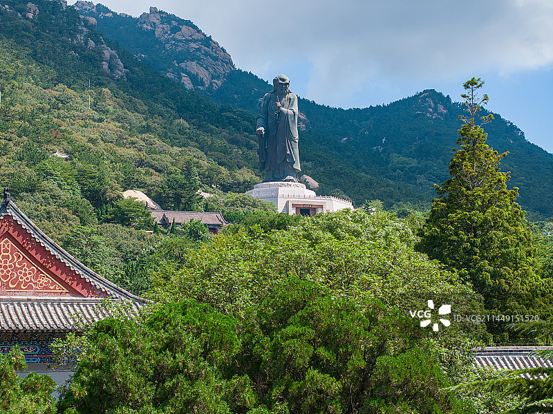 夏天的青岛崂山风景航拍图片素材