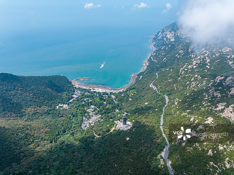 夏天的青岛崂山风景航拍图片素材