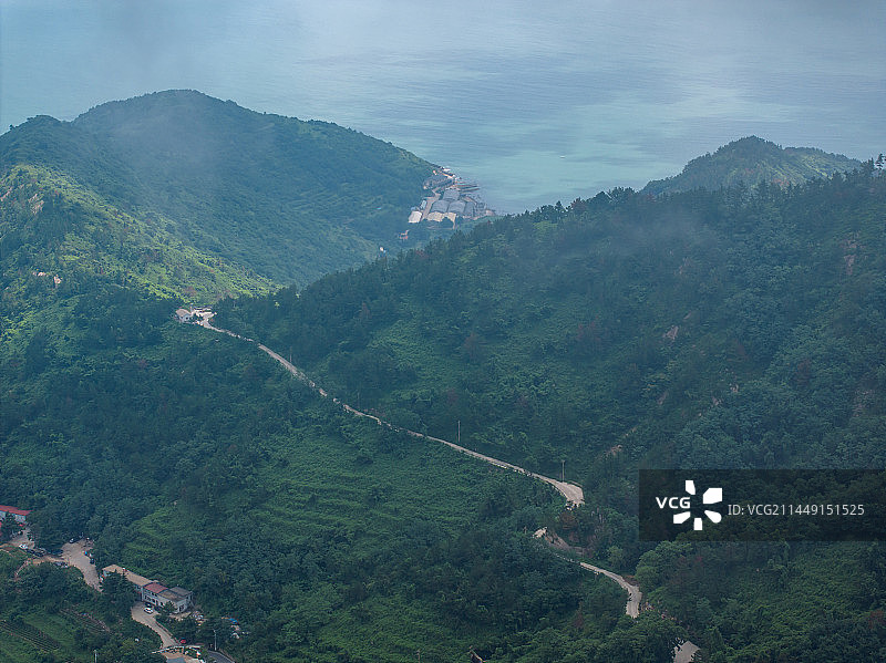 夏天的青岛崂山风景航拍图片素材