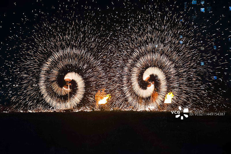 非物质文化遗产节目打铁花图片素材