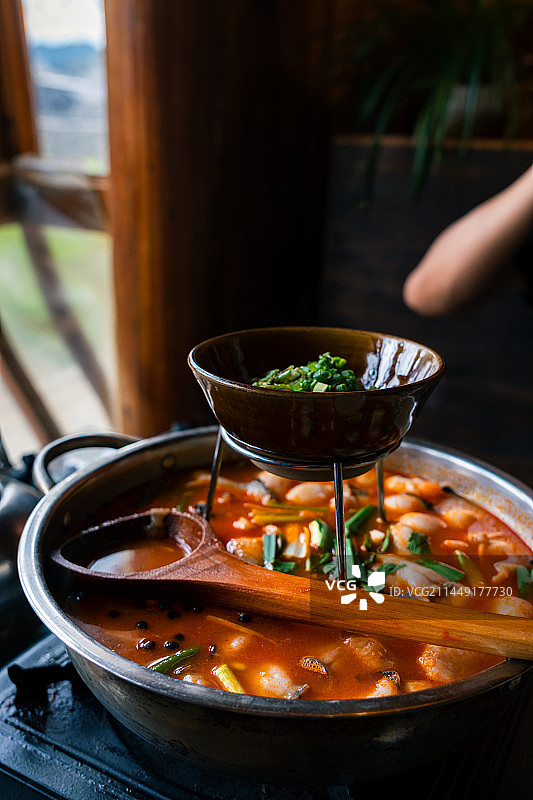 贵州凯里酸汤鱼火锅图片素材