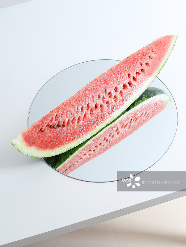 夏天美食，切片的水果西瓜图片素材