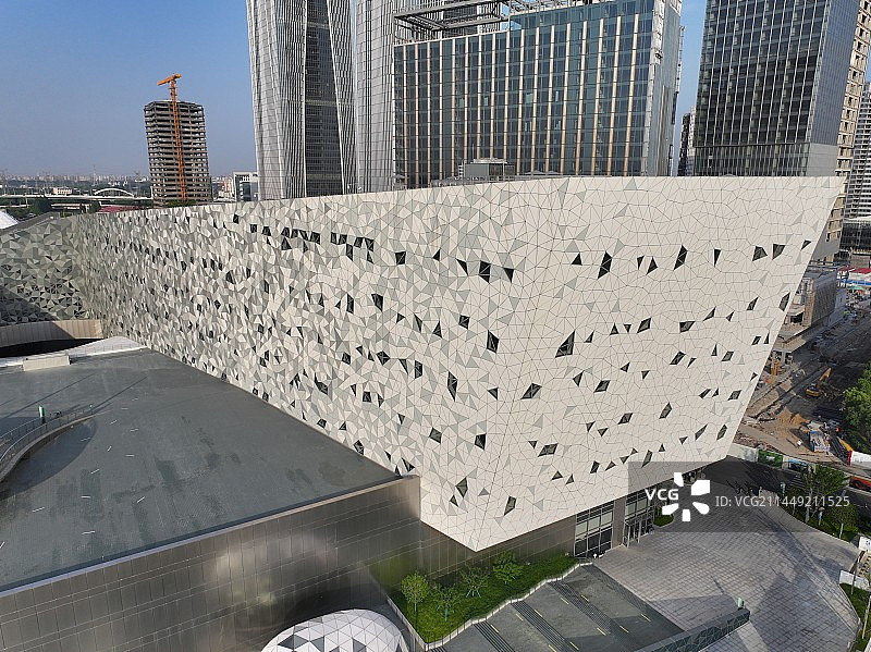 张江科学城，是一个上海市境内高科技产业园区。软件园已设立企业1000多家，入驻200多家。图片素材