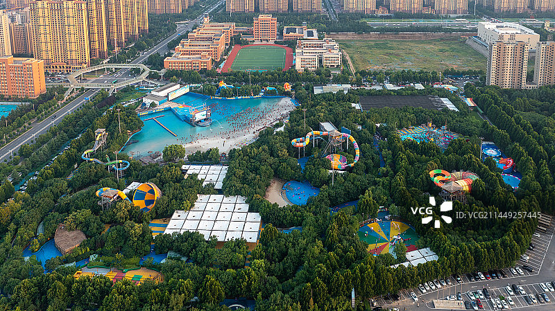 郑州奥帕拉拉水公园夏日戏水图片素材