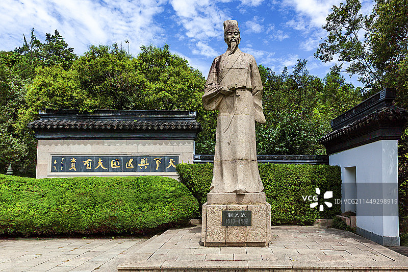 昆山亭林园顾炎武雕像图片素材