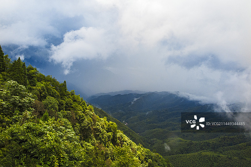 中国江西井冈山风景名胜区黄洋界哨口风光，井冈山黄洋界云雾、云海图片素材