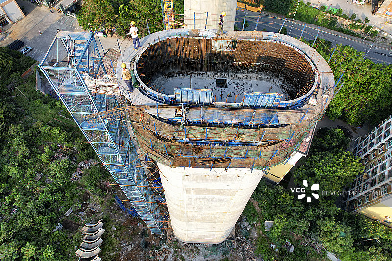 航拍荆门东宝区建设中的高铁施工项目图片素材