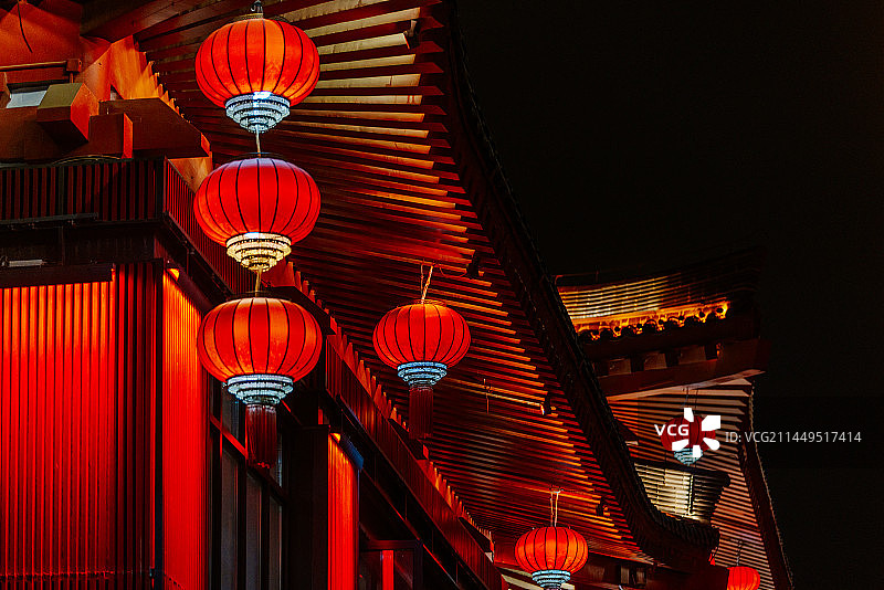 西安大唐不夜城古建筑夜景横版图片素材