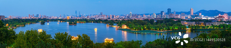 大明湖夜景航拍图片素材