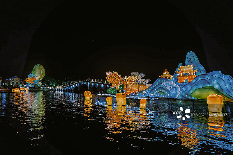 中国江苏省昆山周庄夜景图片素材