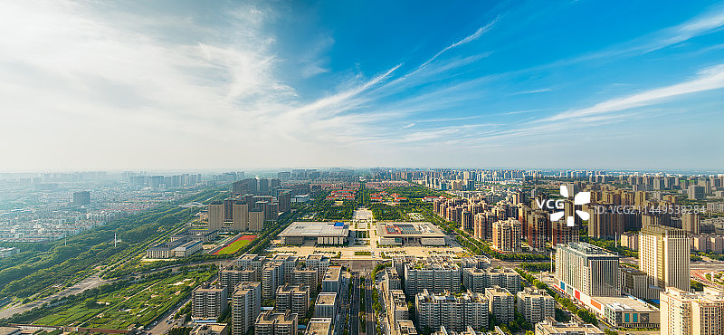 河南省许昌市许都广场（许都大剧院、许昌博物馆）城市天际线夏季航拍图片素材