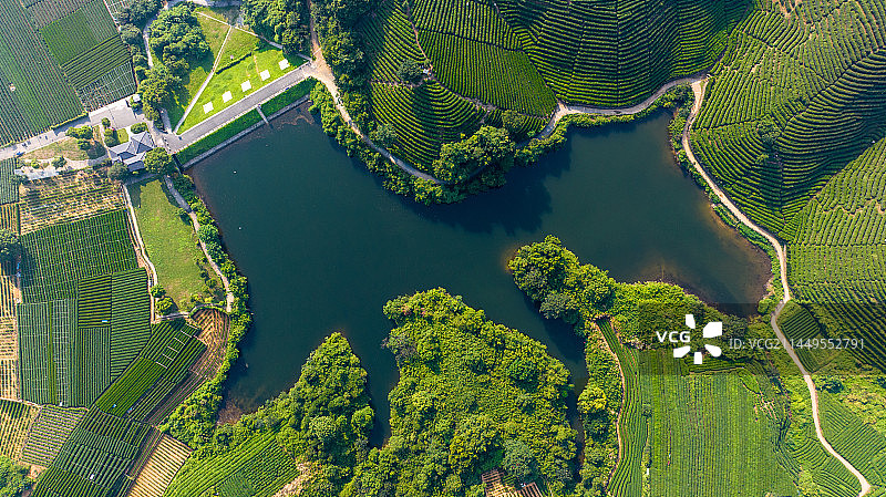 杭州龙坞茶园 光明寺水库图片素材