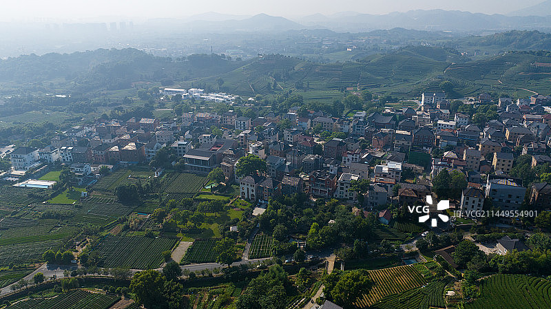 航拍杭州龙坞茶镇 乡村振兴图片素材