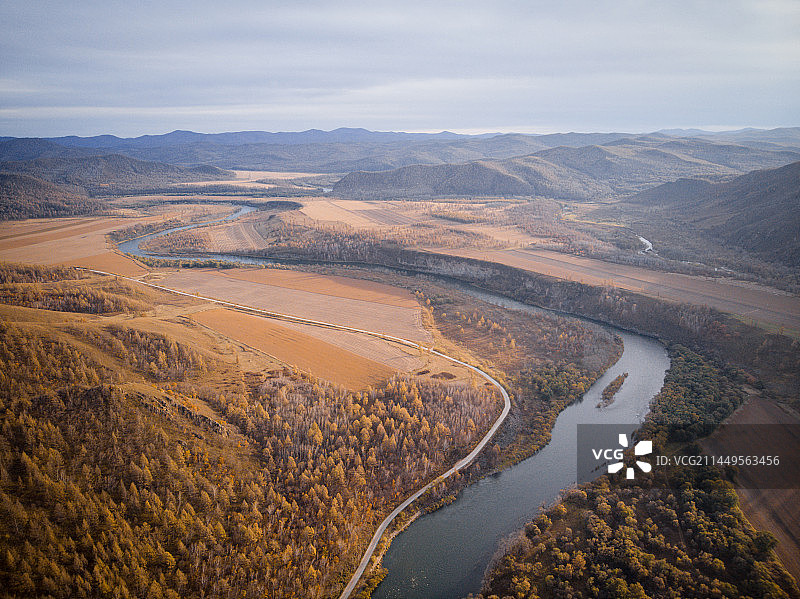 中国内蒙古阿尔山的秋天的航拍风光图片素材