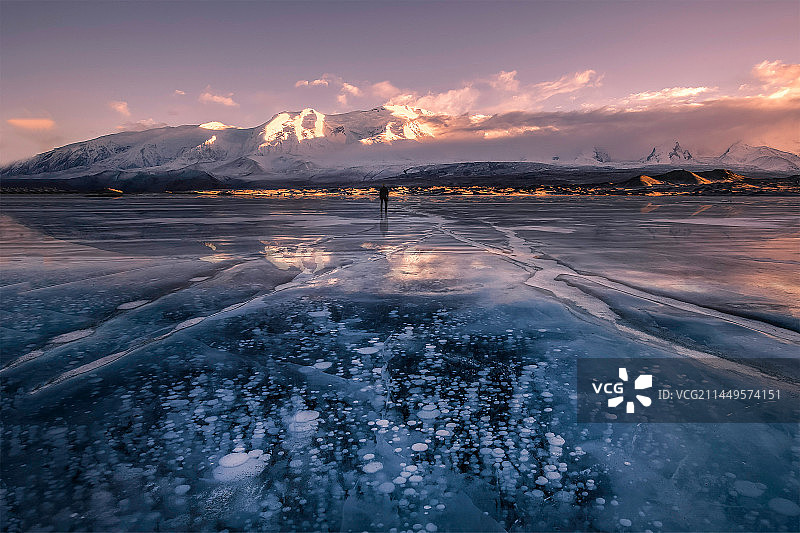 公格尔九别峰.../南疆图片素材