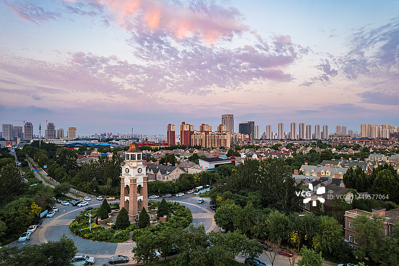 天津外环线周边城镇建筑日落晚霞风光图片素材