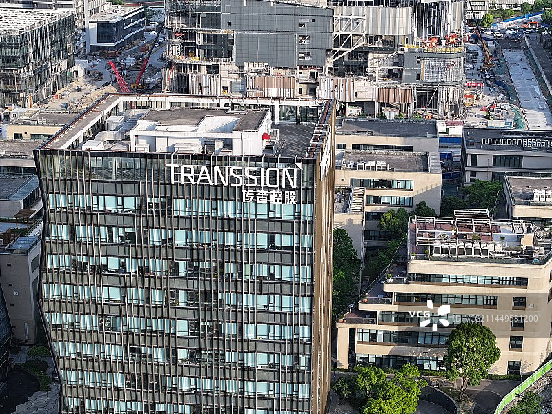 张江科学城，是一个上海市境内高科技产业园区。软件园已设立企业1000多家，入驻200多家。图片素材