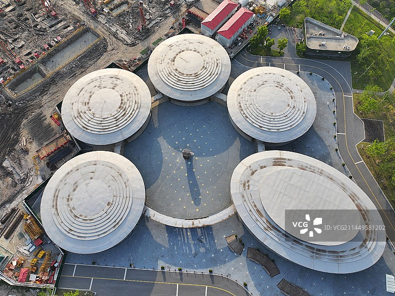 张江科学城，是一个上海市境内高科技产业园区。软件园已设立企业1000多家，入驻200多家。图片素材