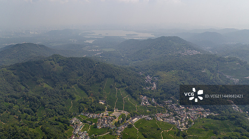 航拍杭州西湖龙井茶园 十里琅珰图片素材