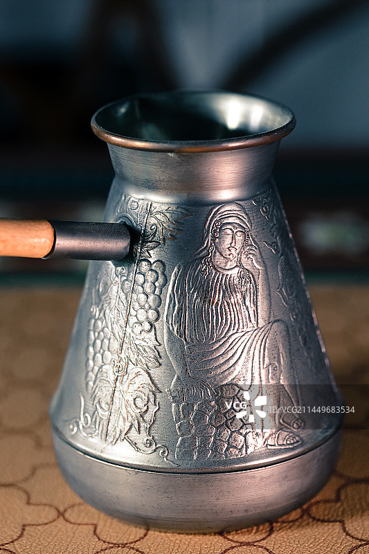 家居静物摄影之土耳其咖啡壶图片素材