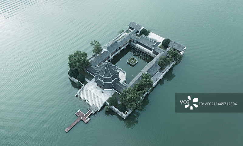 苏州石湖景区天镜阁日落航拍图片素材