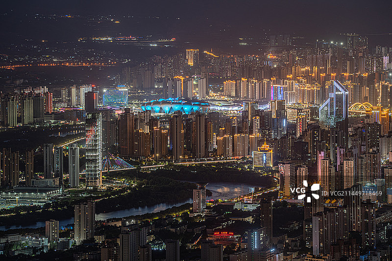 中国甘肃兰州市安宁区西固区城市夜景图片素材