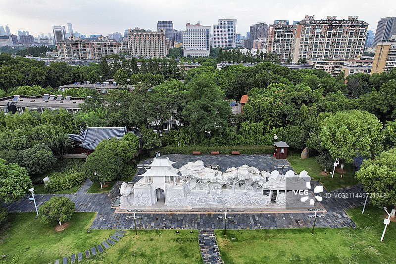 航拍武汉武昌楚望台遗址公园起义门图片素材