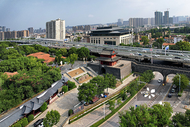 航拍武汉武昌楚望台遗址公园起义门图片素材