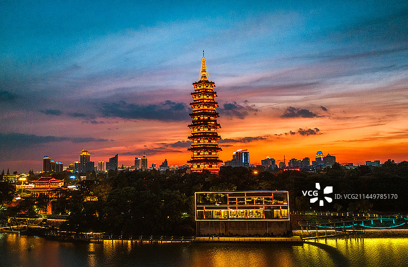 金华万佛塔公园婺江夜景图片素材