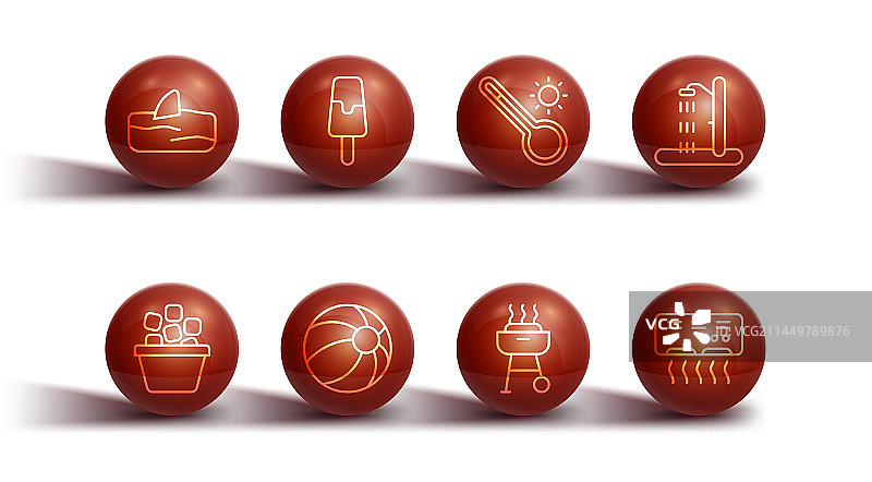 鲨鱼鳍在海浪冰桶中图片素材