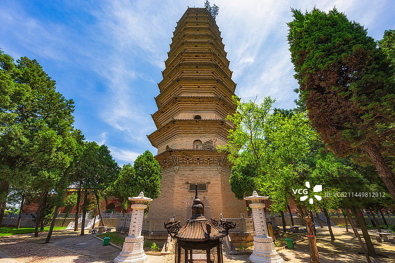 山西省运城市永济市蒲州镇（永济万固寺）多宝塔夏季风光图片素材