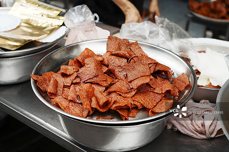 炸猪皮、猪肉干图片素材