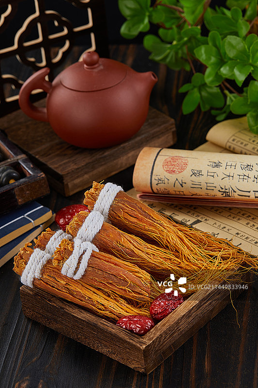 中药材东北长白山人参红参须图片素材