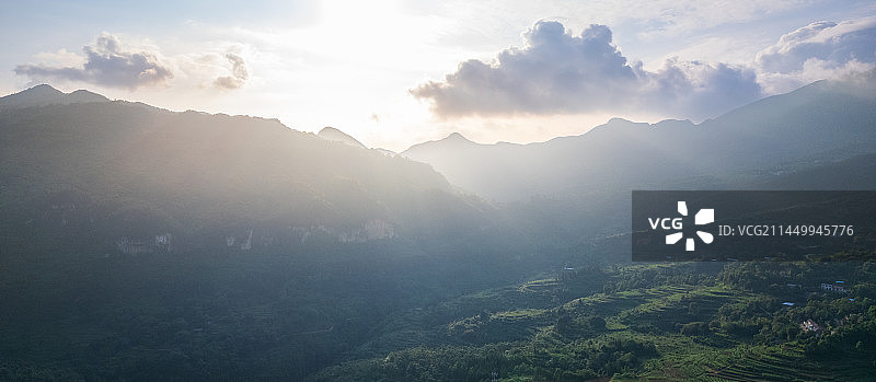 四川华蓥山图片素材