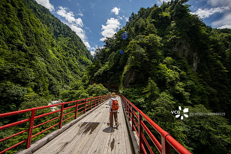 亚洲日本富山县黑部峡谷的风光图片素材