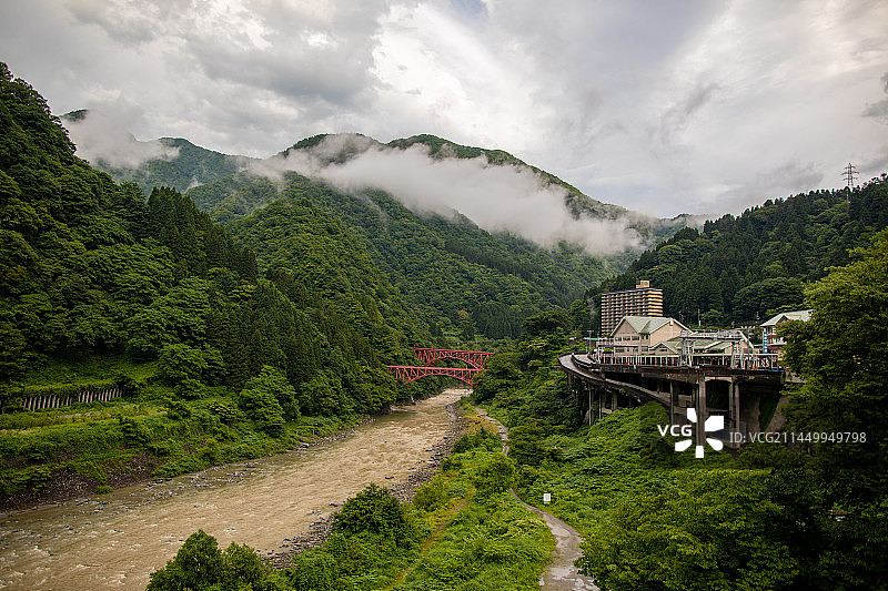 亚洲日本富山县宇奈月温泉的风光图片素材