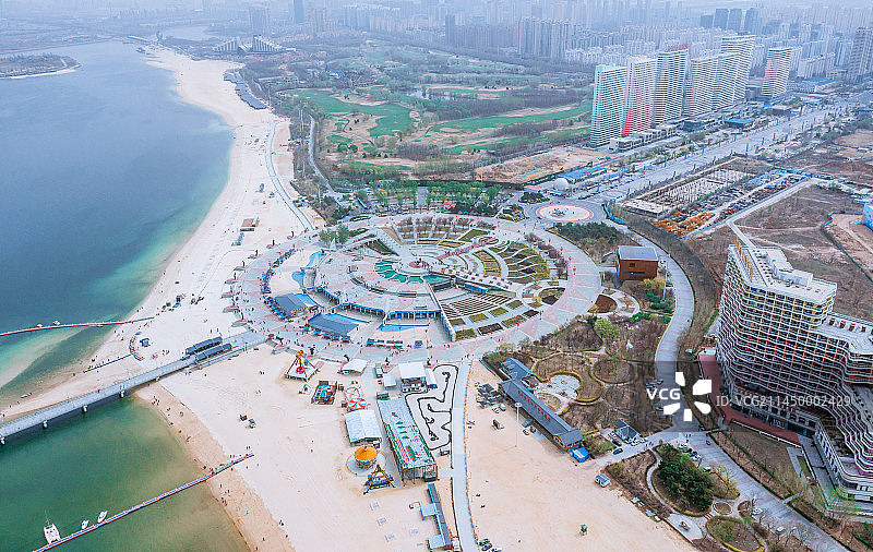 航拍营口市鲅鱼圈区山海广场图片素材