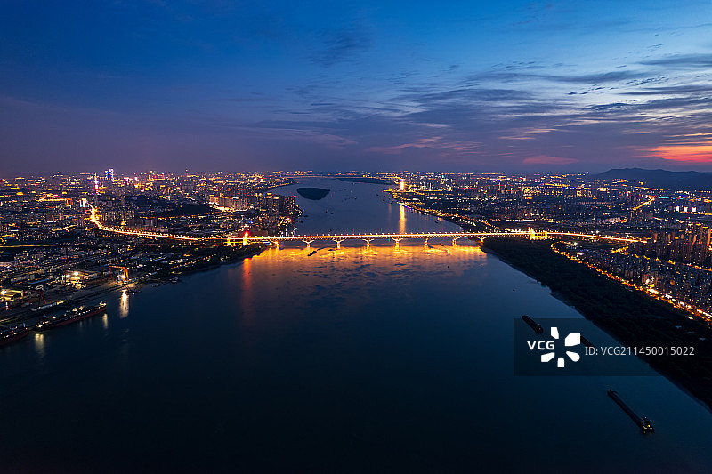 南京长江大桥夜景图片素材