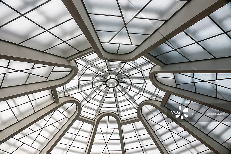 纽约，古根海姆博物馆的建筑造型艺术图片素材